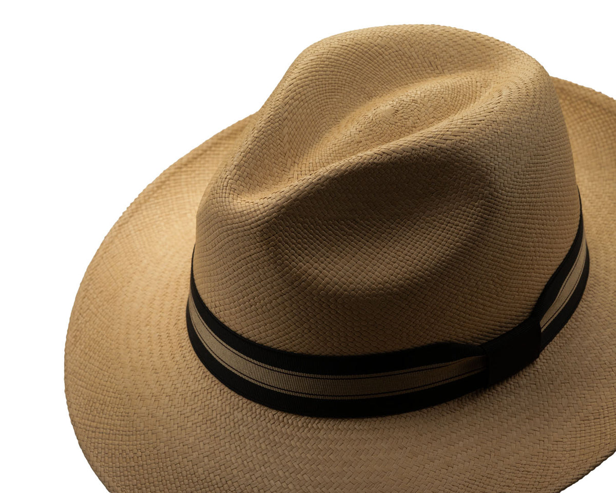The Classic | Sandy | Black & Gold Ribbon