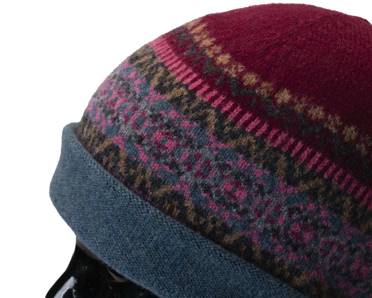Alloa Beanie | Velvet Fairisle