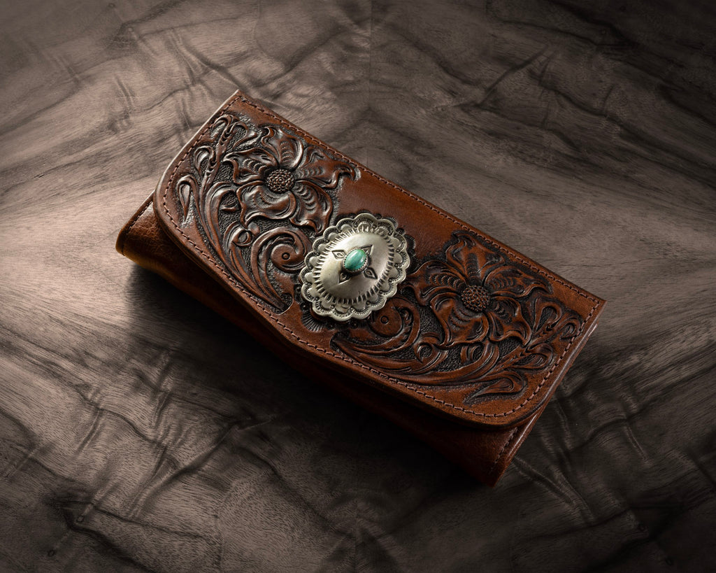 【訳アリ格安品】Carving Wallet 特大シルバー925コンチョ本革財布 WALLET_1_1024x1024.jpg?v=